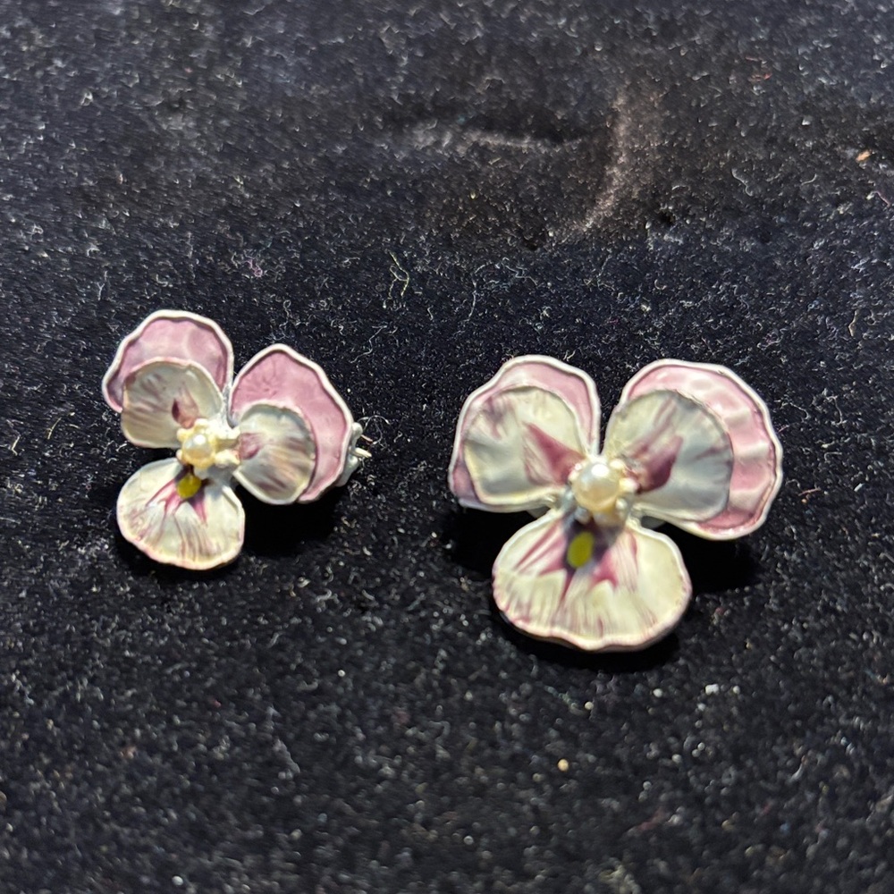 Floral Pink and White Pansy Pins unsigned